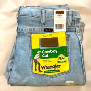 WRANGLER® COWBOY CUT® SLIM FIT JEAN. 32X32.
